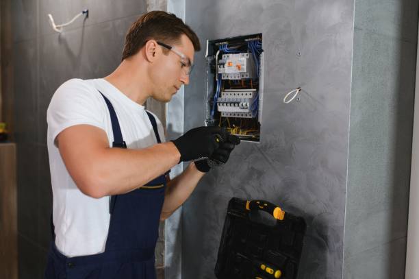 Best Commercial Electrician Services  in Silver Lake, FL
